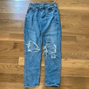 American Eagle Strigid Mom Jean size 00 short gently used